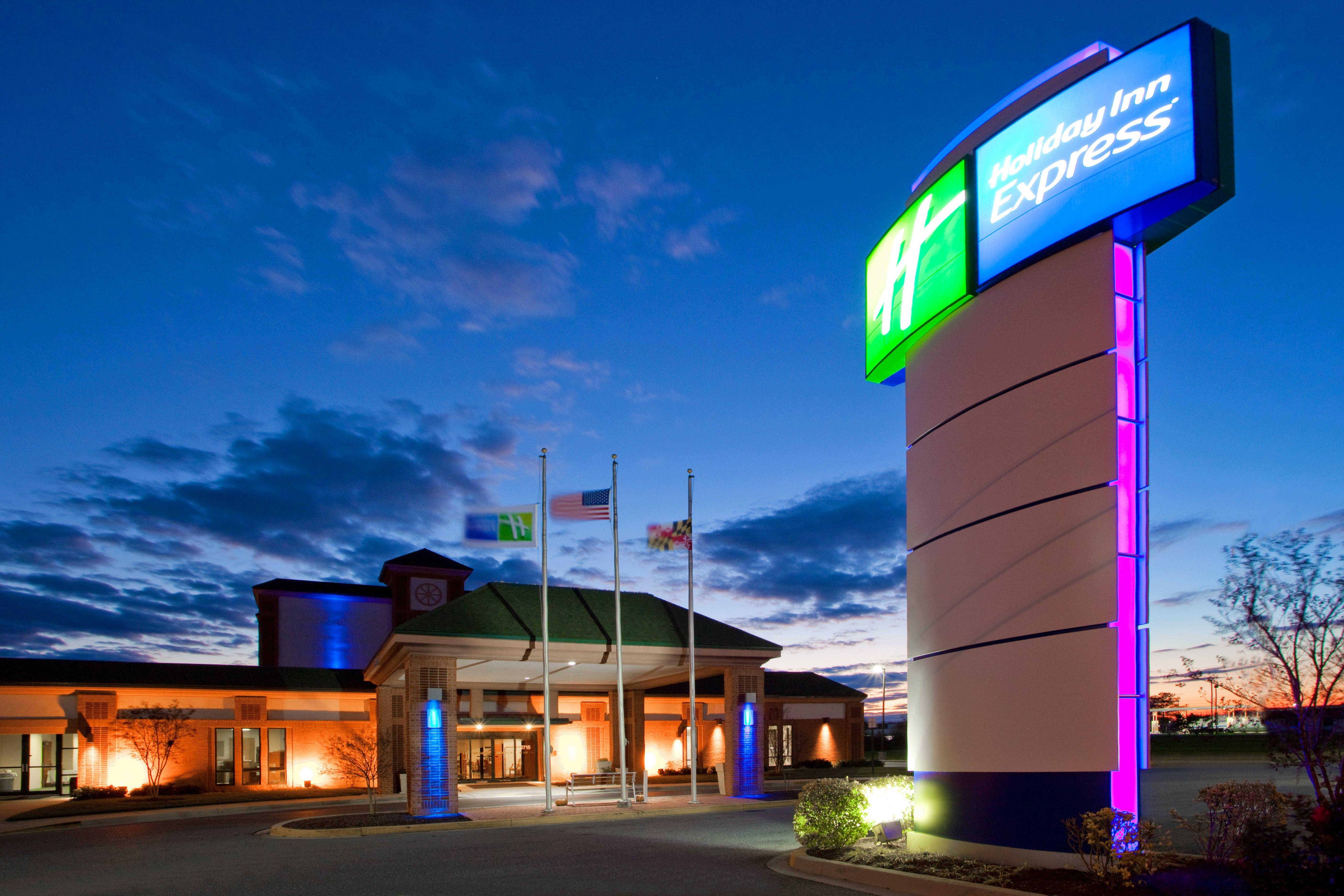 Holiday Inn Express Cambridge Exterior foto